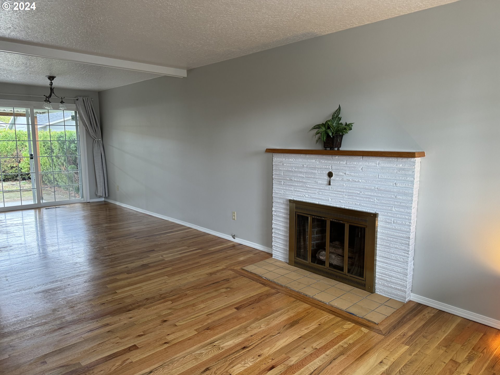 1825 Sallal Road Woodburn, OR 97071 - Photo 4 of 17 Gallery Image 4