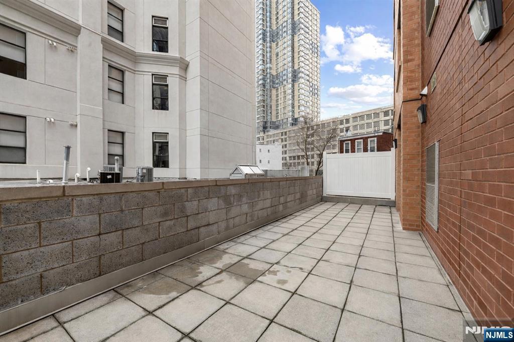 143 Morgan Street, Unit 1A Jersey City, NJ 07302 - Photo 25 of 30