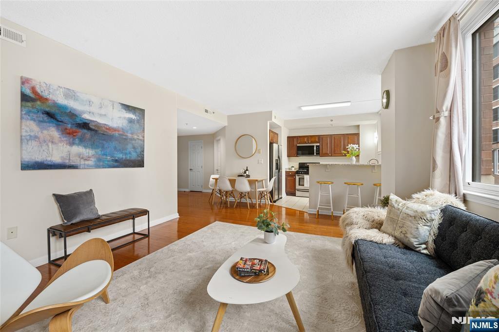 143 Morgan Street, Unit 1A Jersey City, NJ 07302 - Photo 6 of 30