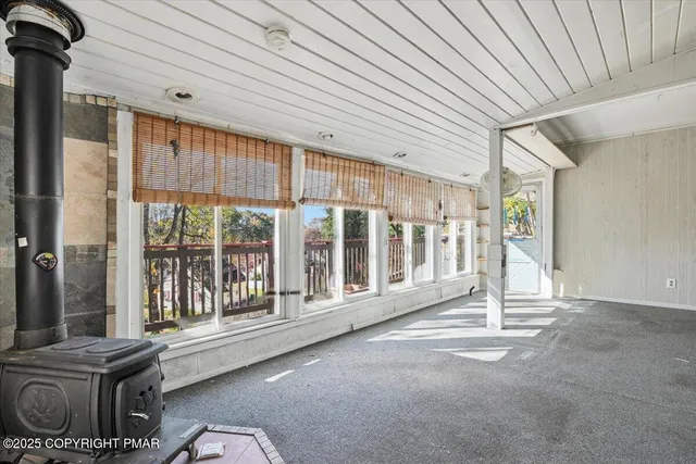 $300,000 | 137 Berwick Heights Road, East Stroudsburg, PA 18301