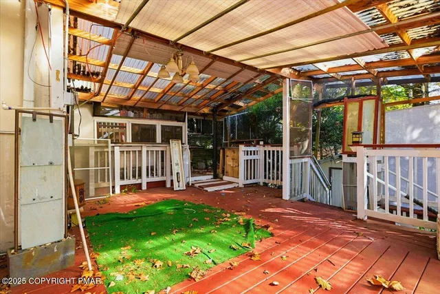 $300,000 | 137 Berwick Heights Road, East Stroudsburg, PA 18301