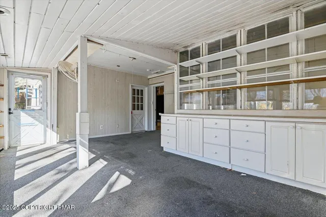 $300,000 | 137 Berwick Heights Road, East Stroudsburg, PA 18301