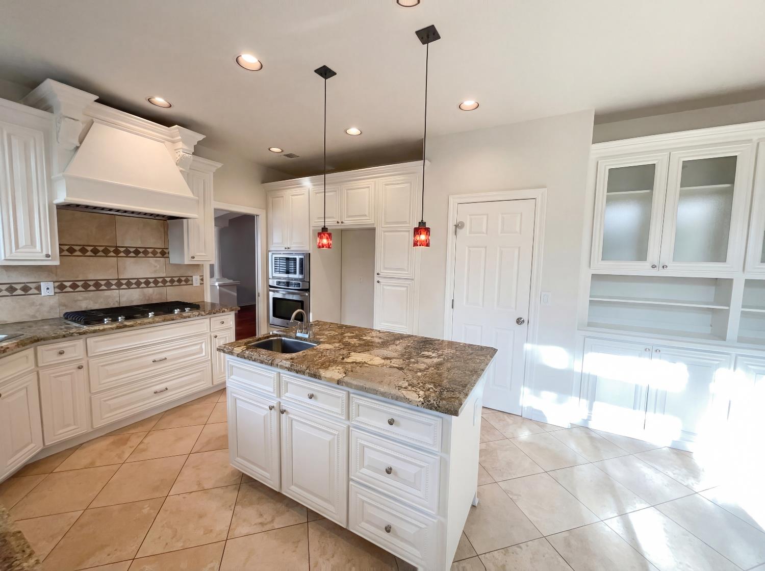 11950 Rising Sun Way Gold River, CA 95670 - Photo 13 of 35