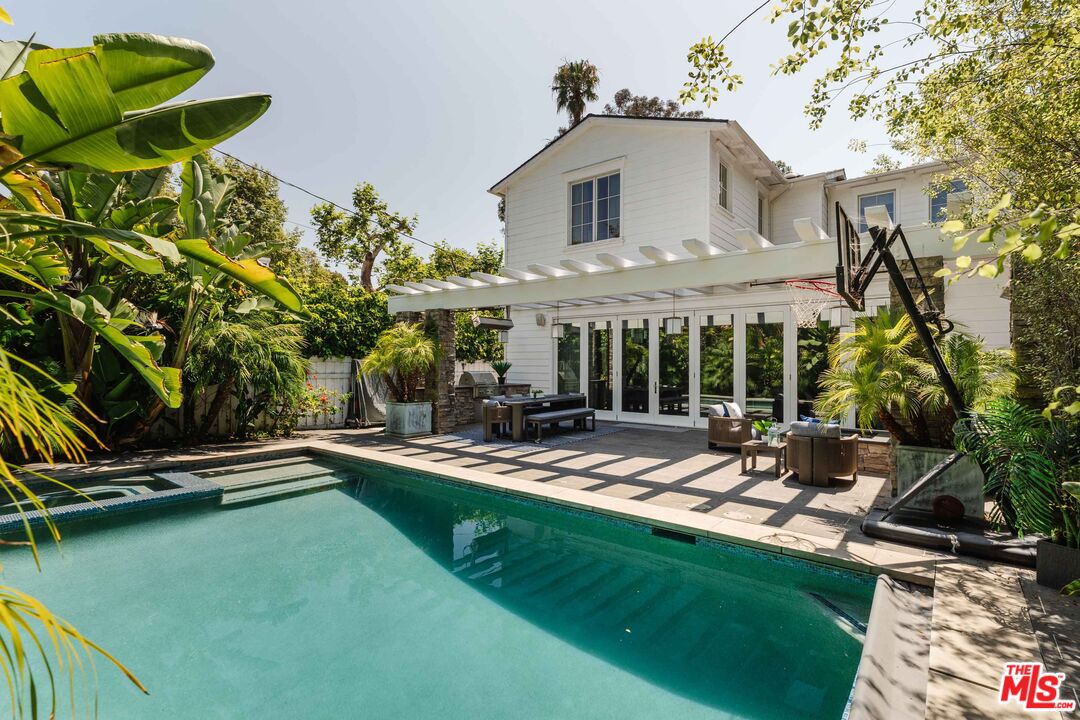 356 East Rustic Road Santa Monica, CA 90402 - Photo 28 of 28 Gallery Image 28