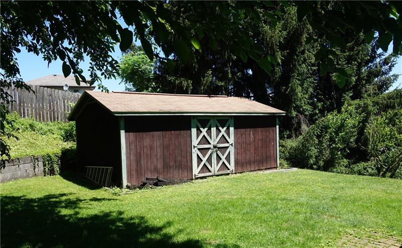 1844 Devonshire Road Coraopolis, PA 15108 - Photo 24 of 25 Shed #2 - large size with electric