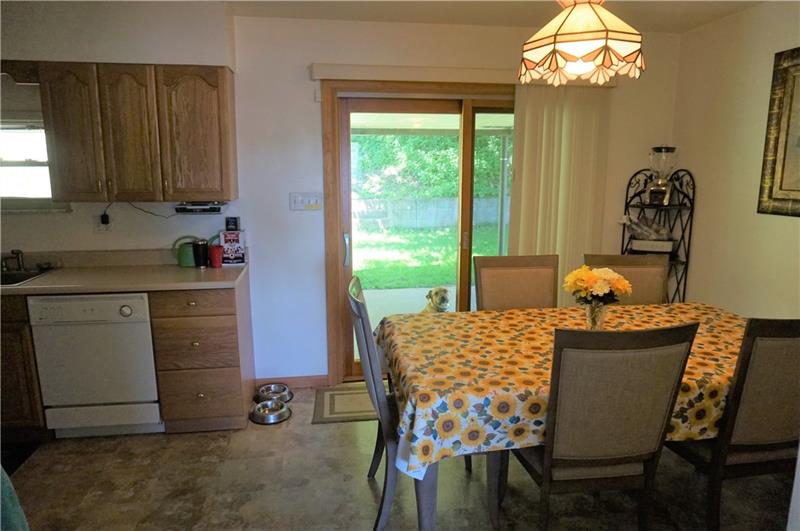 1844 Devonshire Road Coraopolis, PA 15108 - Photo 9 of 25 Kitchen - main level