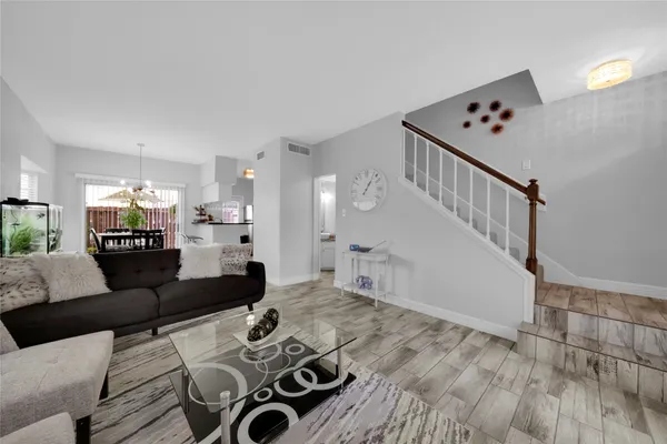 $1,500 | 3600 Jeanetta Street, Unit 601, Houston, TX 77063