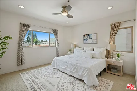 $699,000 | 5016 Bakman Avenue, Unit 202, North Hollywood, CA 91601