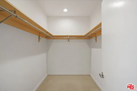 $699,000 | 5016 Bakman Avenue, Unit 202, North Hollywood, CA 91601