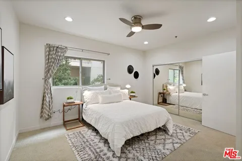 $699,000 | 5016 Bakman Avenue, Unit 202, North Hollywood, CA 91601