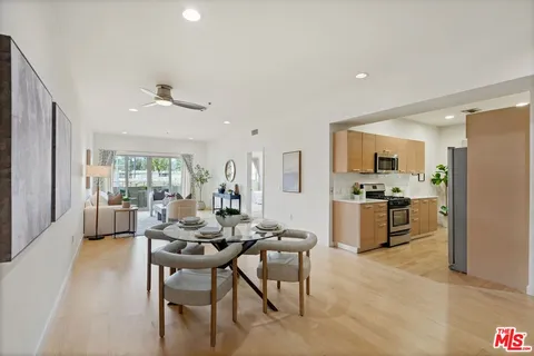 $699,000 | 5016 Bakman Avenue, Unit 202, North Hollywood, CA 91601