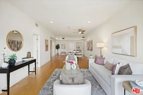 $699,000 | 5016 Bakman Avenue, Unit 202, North Hollywood, CA 91601