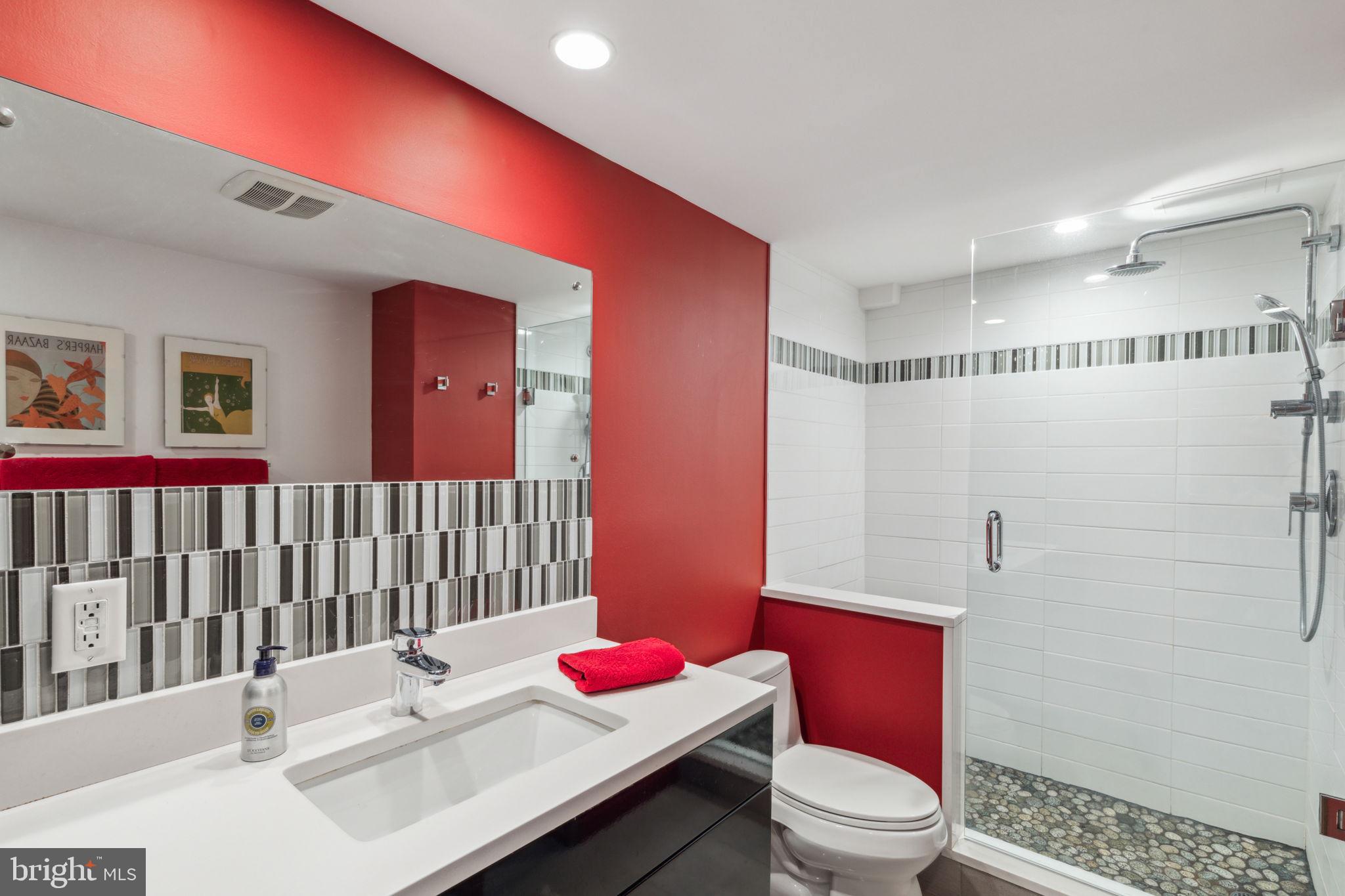 233 South 6th Street, Unit 306F Philadelphia, PA 19106 - Photo 21 of 29