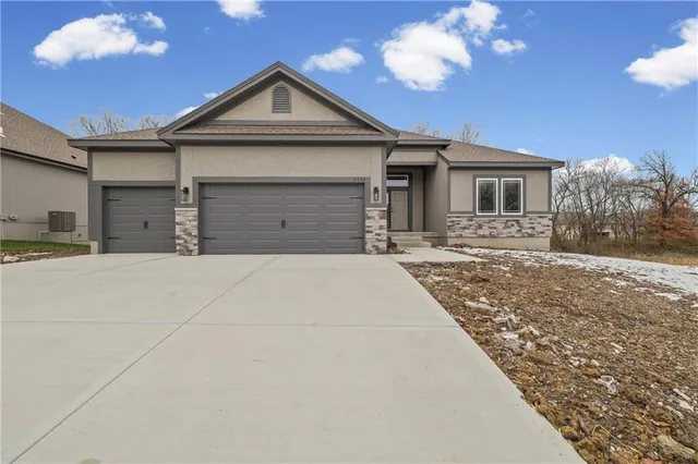 $520,670 | 9430 North Belton Avenue, Kansas City, MO 64154