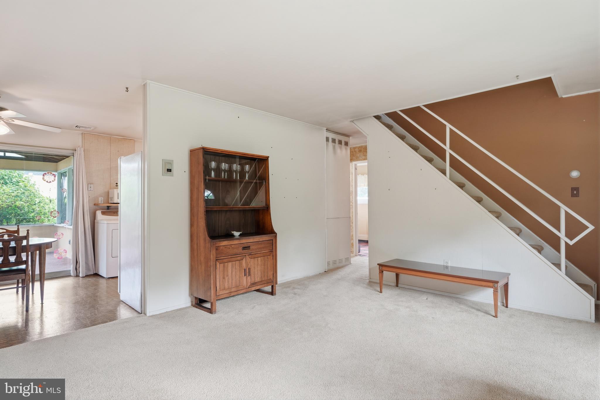 58 Trail Road Levittown, PA 19056 - Photo 4 of 32 Living Room