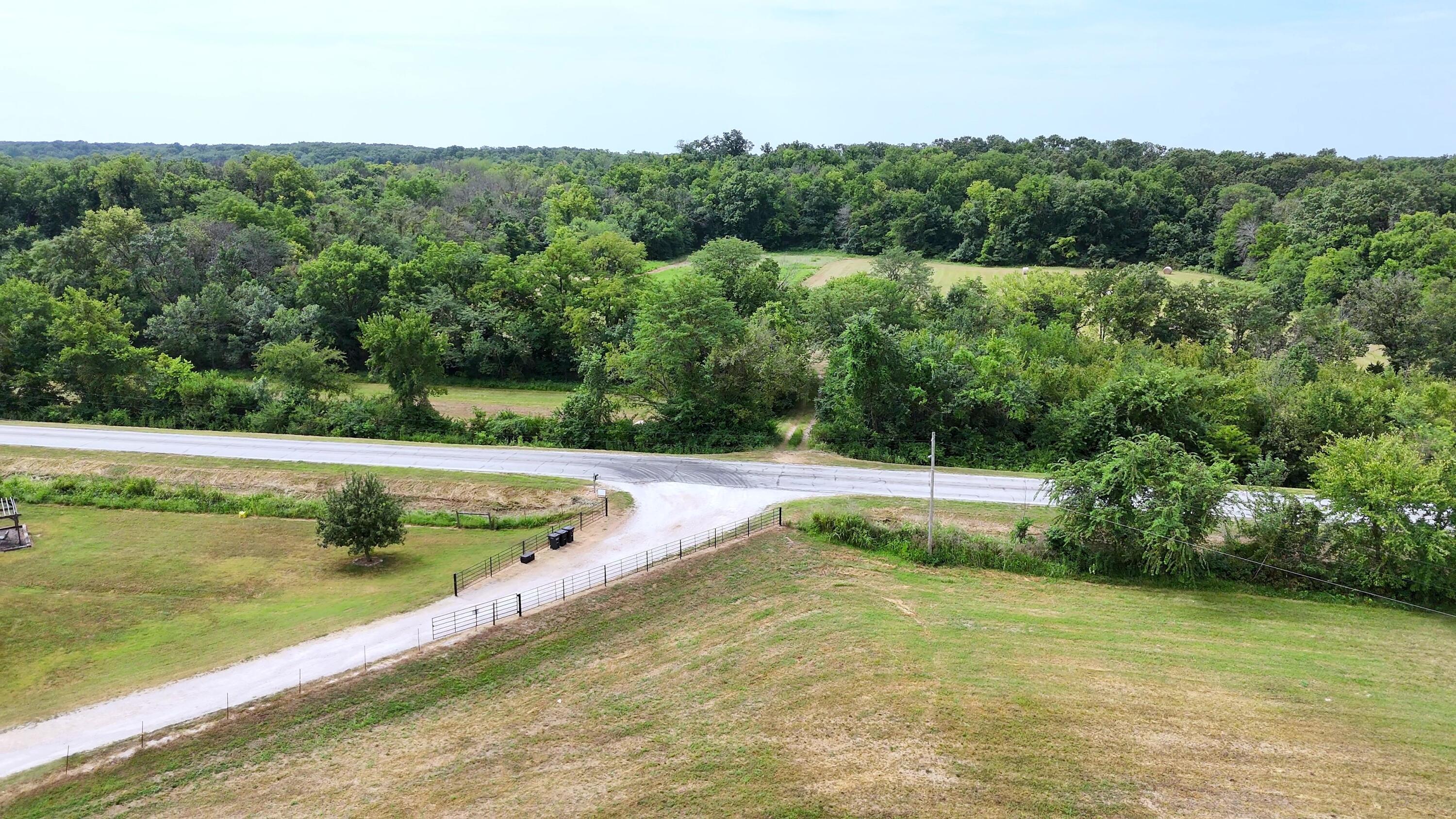 11477 Blackberry Road Carthage, MO 64836 - Photo 11 of 65 11