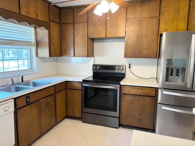 $2,750 | 32 Nebraska Avenue Northeast, Fort Walton Beach, FL 32548