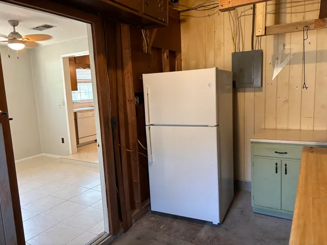 $2,750 | 32 Nebraska Avenue Northeast, Fort Walton Beach, FL 32548