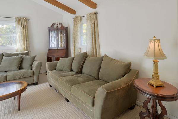 19 Cleveland Road Peabody, MA 01960 - Photo 11 of 27 Gallery Image 11