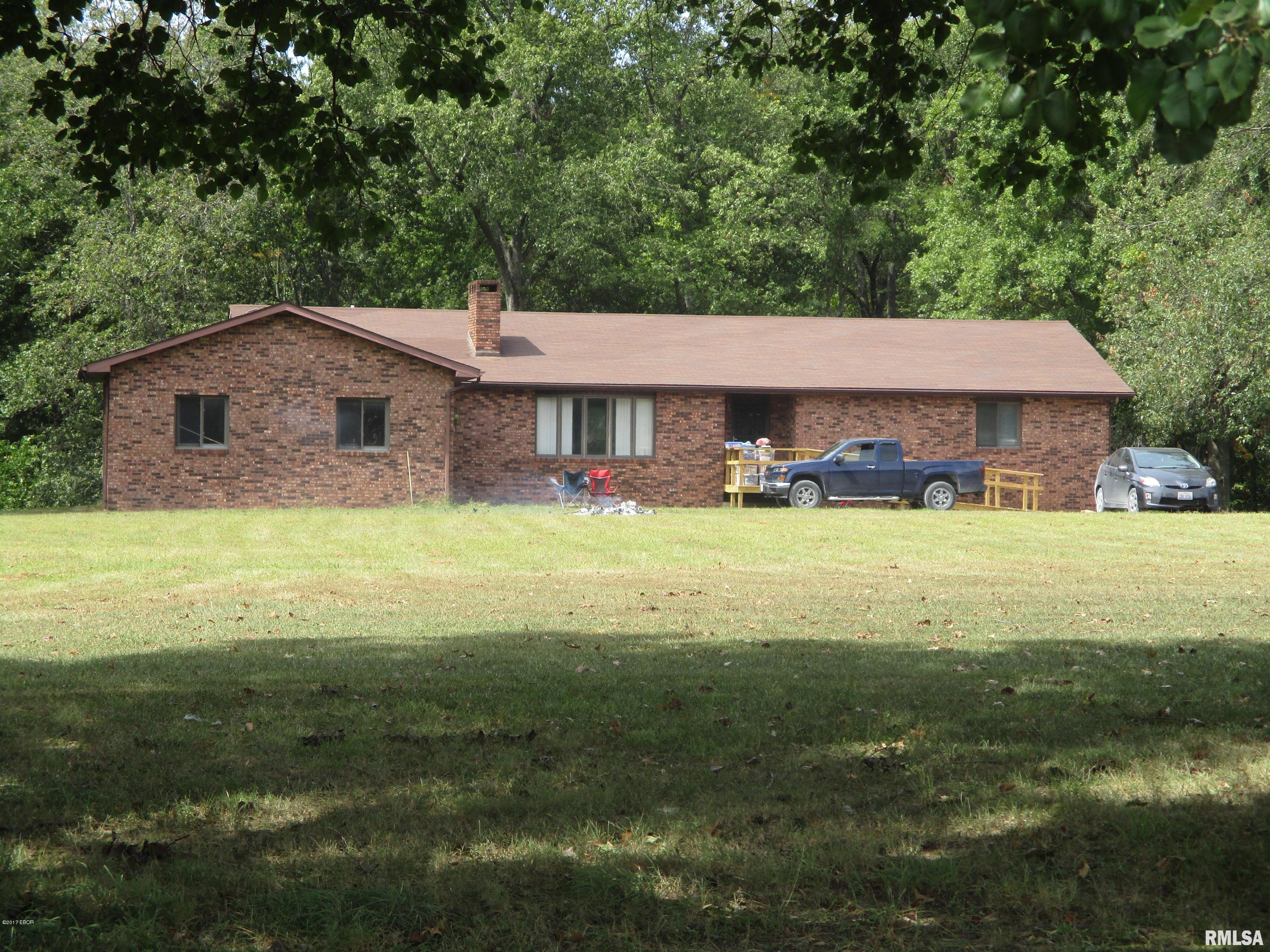 9201 Urbain Road Benton, IL 62812 - Photo 3 of 44 Gallery Image 3