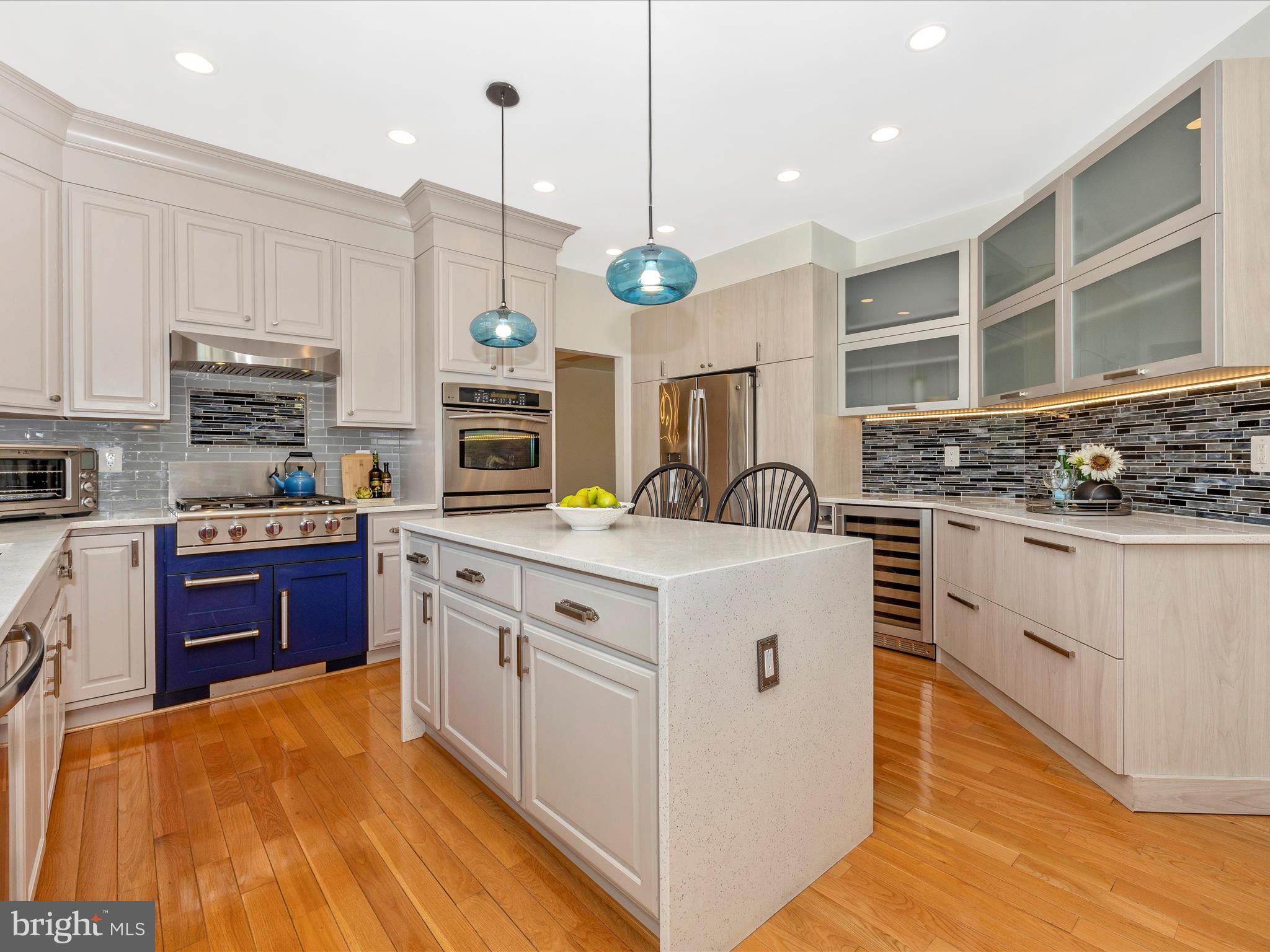 23133 Persimmon Ridge Road Clarksburg, MD 20871 - Photo 19 of 73 Lots of cabinets and storage.