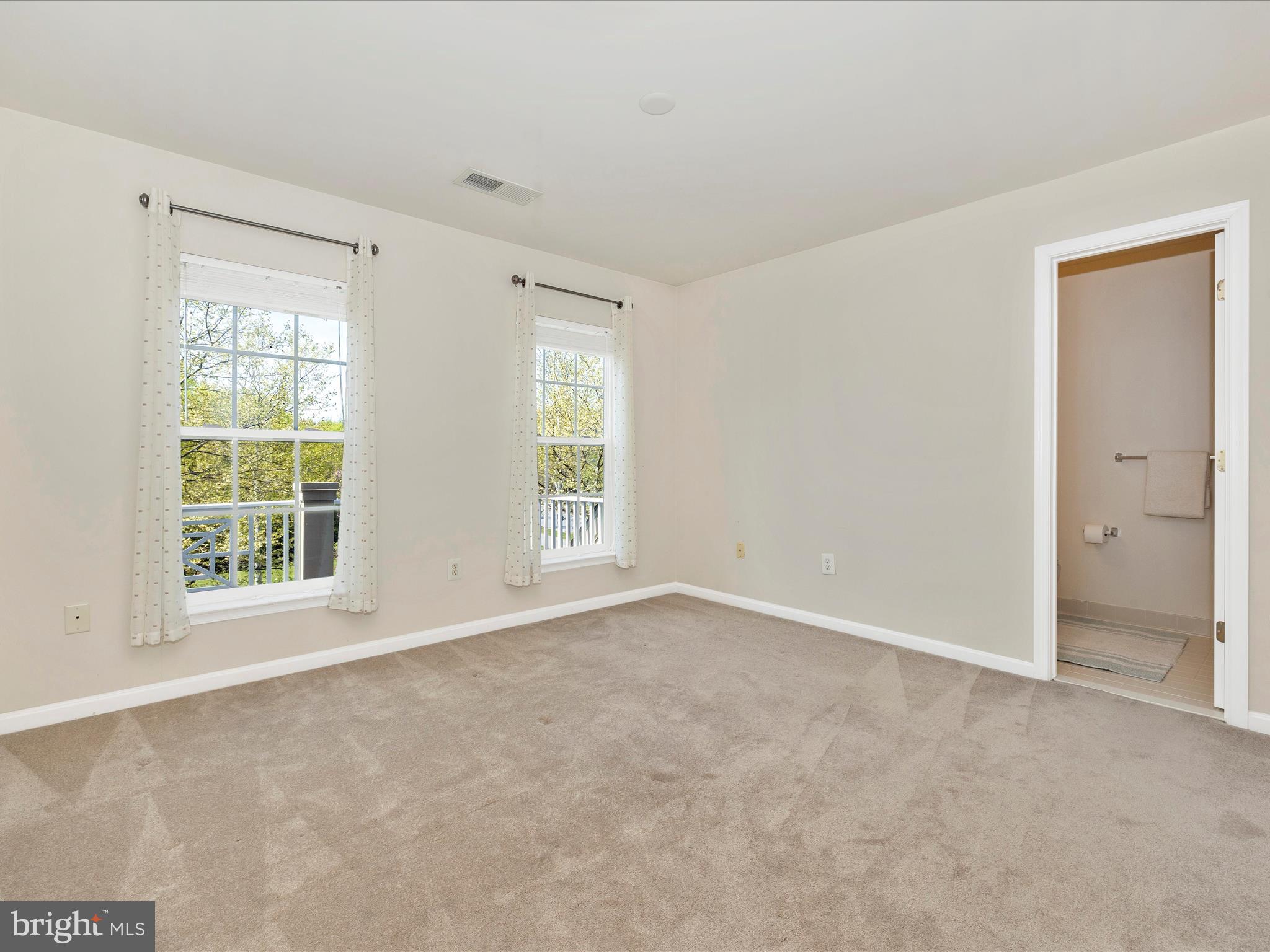 23133 Persimmon Ridge Road Clarksburg, MD 20871 - Photo 41 of 73 BR #2 with private full bath and large windows.
