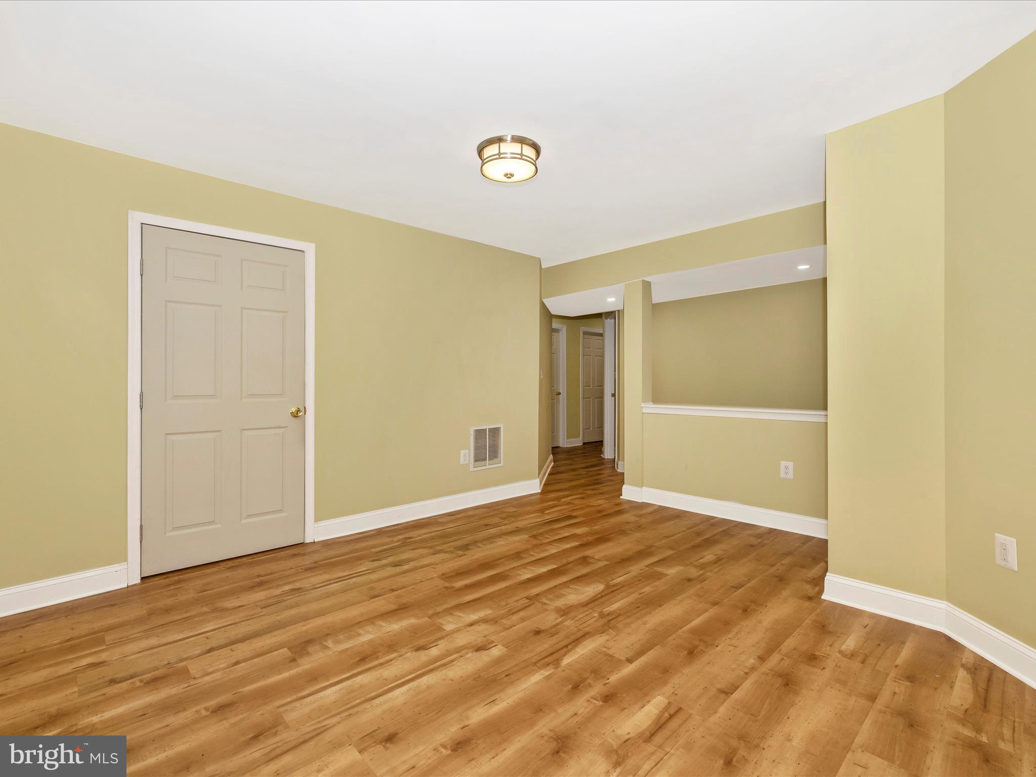 23133 Persimmon Ridge Road Clarksburg, MD 20871 - Photo 50 of 73 Another angle.