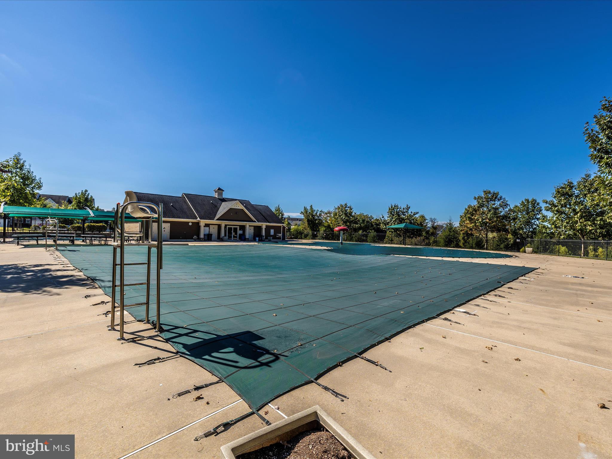 23133 Persimmon Ridge Road Clarksburg, MD 20871 - Photo 68 of 73 Community pool.