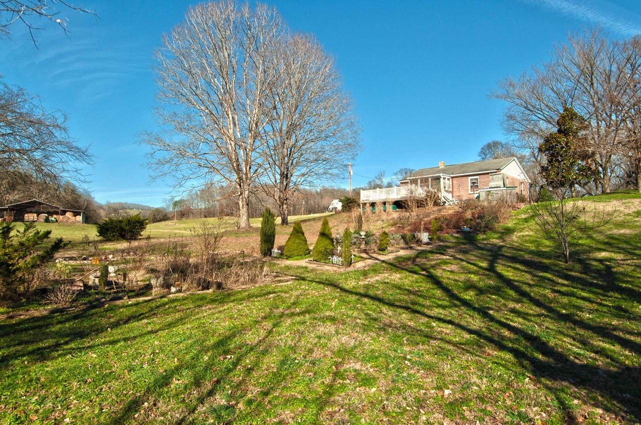 671 Briscoe Road Blaine, TN 37709 - Photo 5 of 6 Marks BY