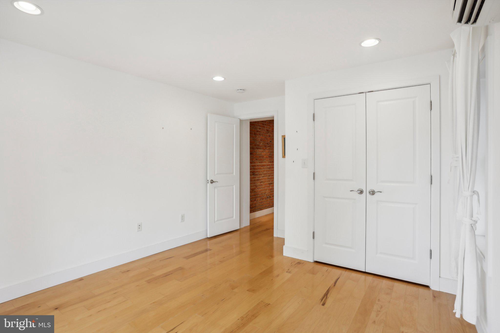 2004 Tulip Street Philadelphia, PA 19125 - Photo 15 of 34