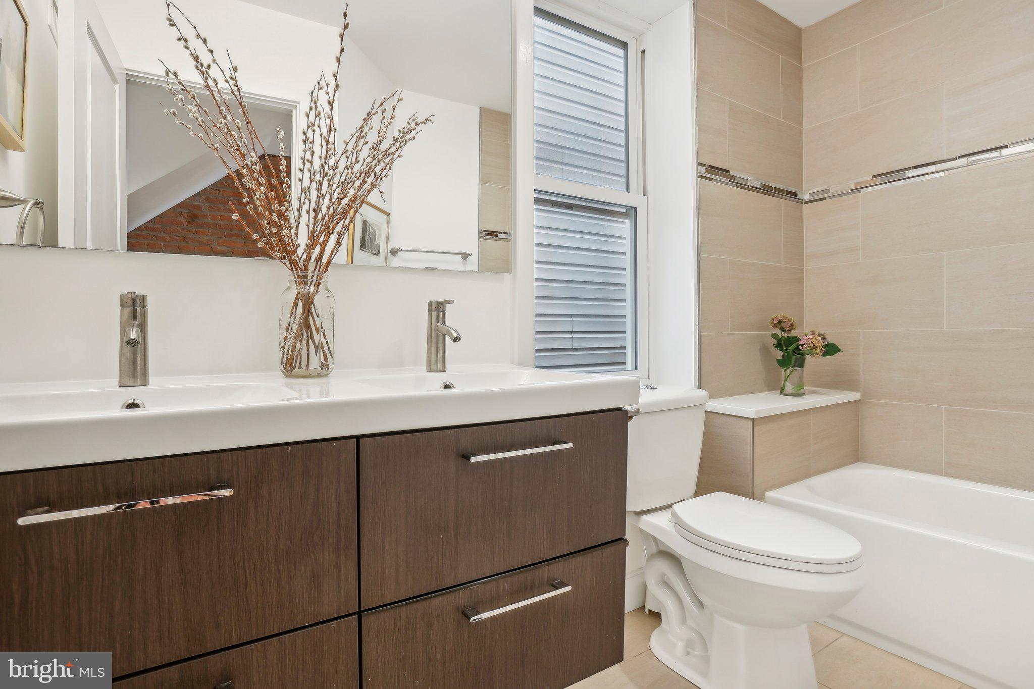 2004 Tulip Street Philadelphia, PA 19125 - Photo 17 of 34