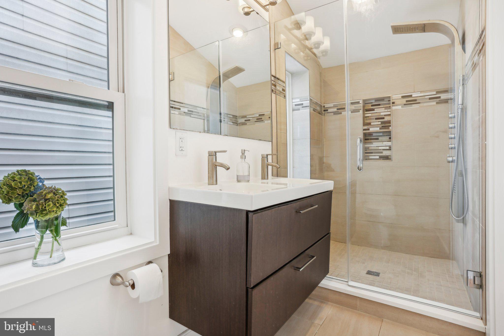 2004 Tulip Street Philadelphia, PA 19125 - Photo 25 of 34