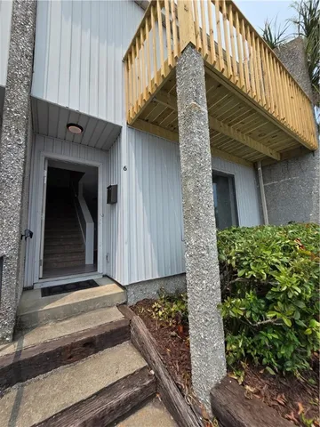 $185,000 | 900 Lanier Boulevard, Unit 6, Brunswick, GA 31520