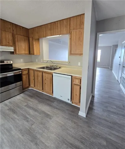 $185,000 | 900 Lanier Boulevard, Unit 6, Brunswick, GA 31520