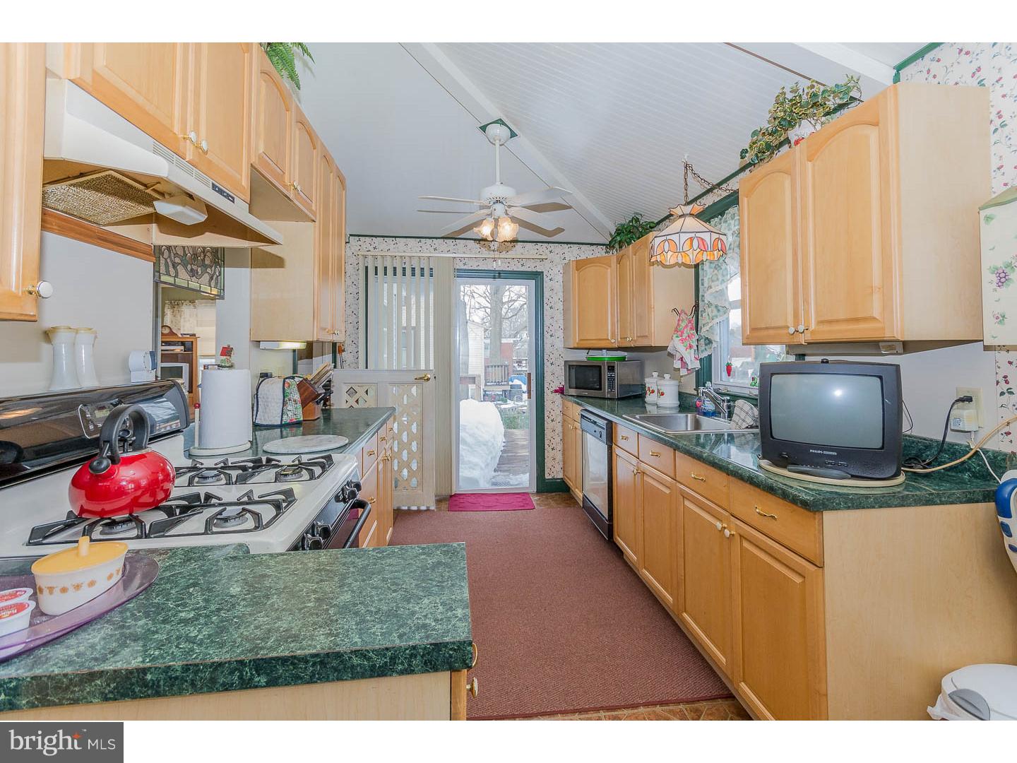 202 Broadway Laurel Springs, NJ 08021 - Photo 16 of 25