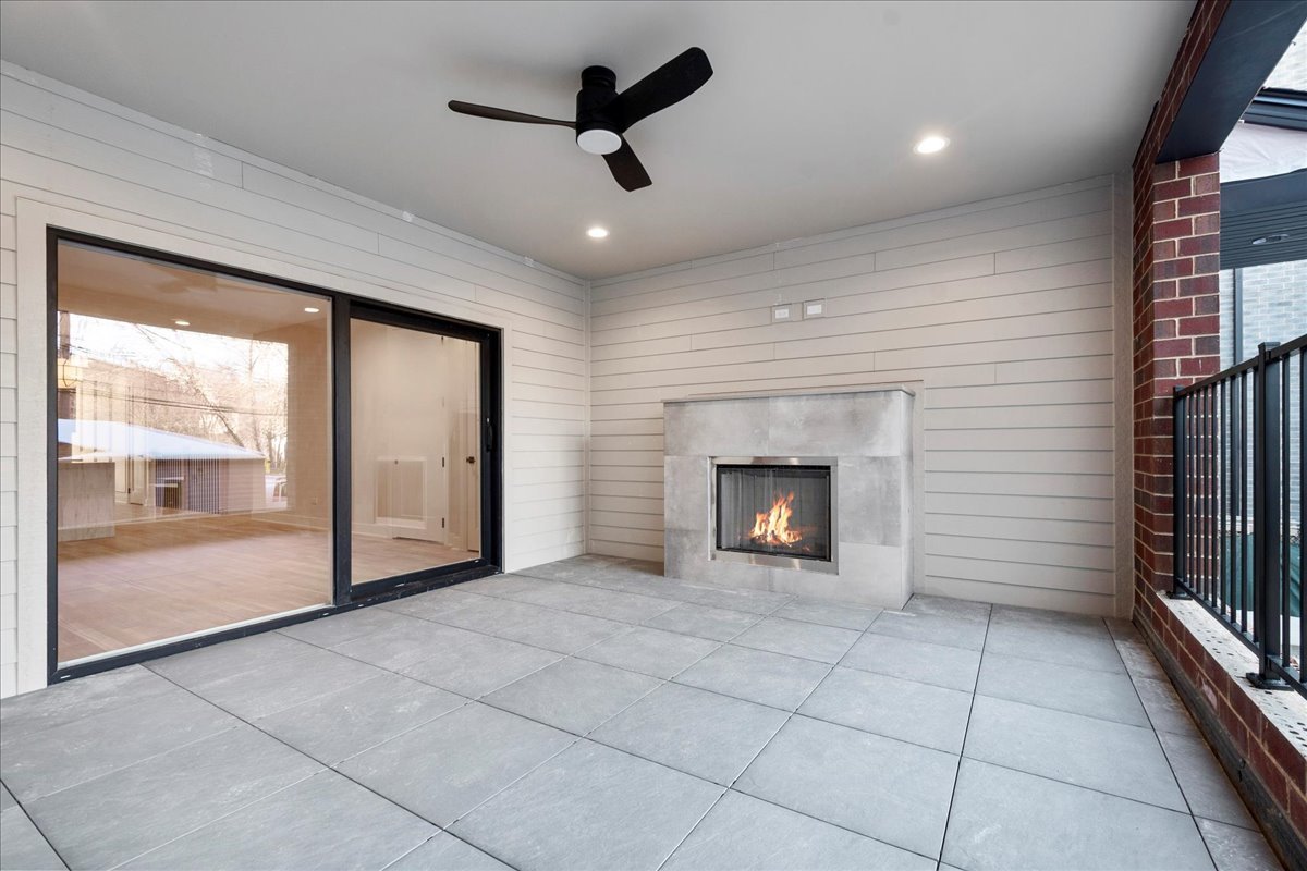 2435 North Clybourn Avenue, Unit 1S Chicago, IL 60614 - Photo 13 of 25