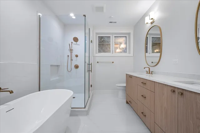 $1,175,000 | 2435 North Clybourn Avenue, Unit 1S, Chicago, IL 60614