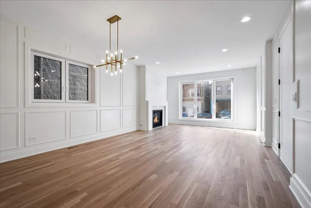 $1,175,000 | 2435 North Clybourn Avenue, Unit 1S, Chicago, IL 60614