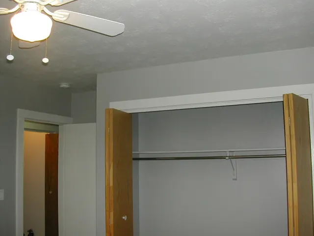 $1,700 | 245 Brookridge Court, Unit 1, Ann Arbor, MI 48103