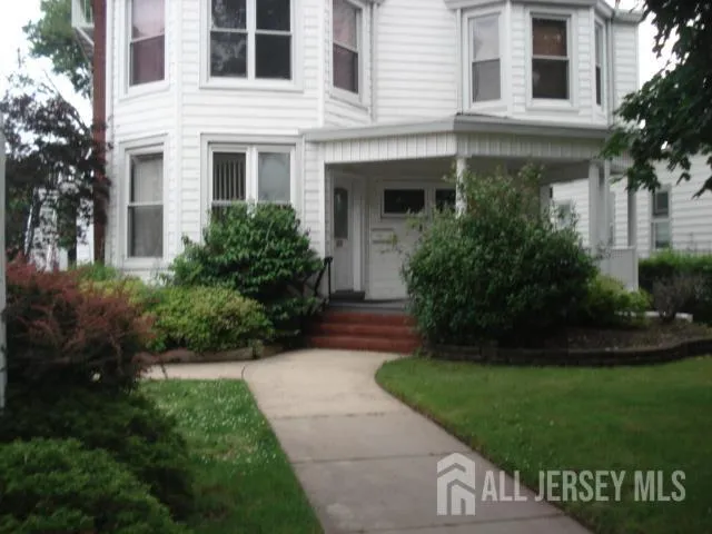 $2,275 | 155 Livingston Avenue, New Brunswick, NJ 08901