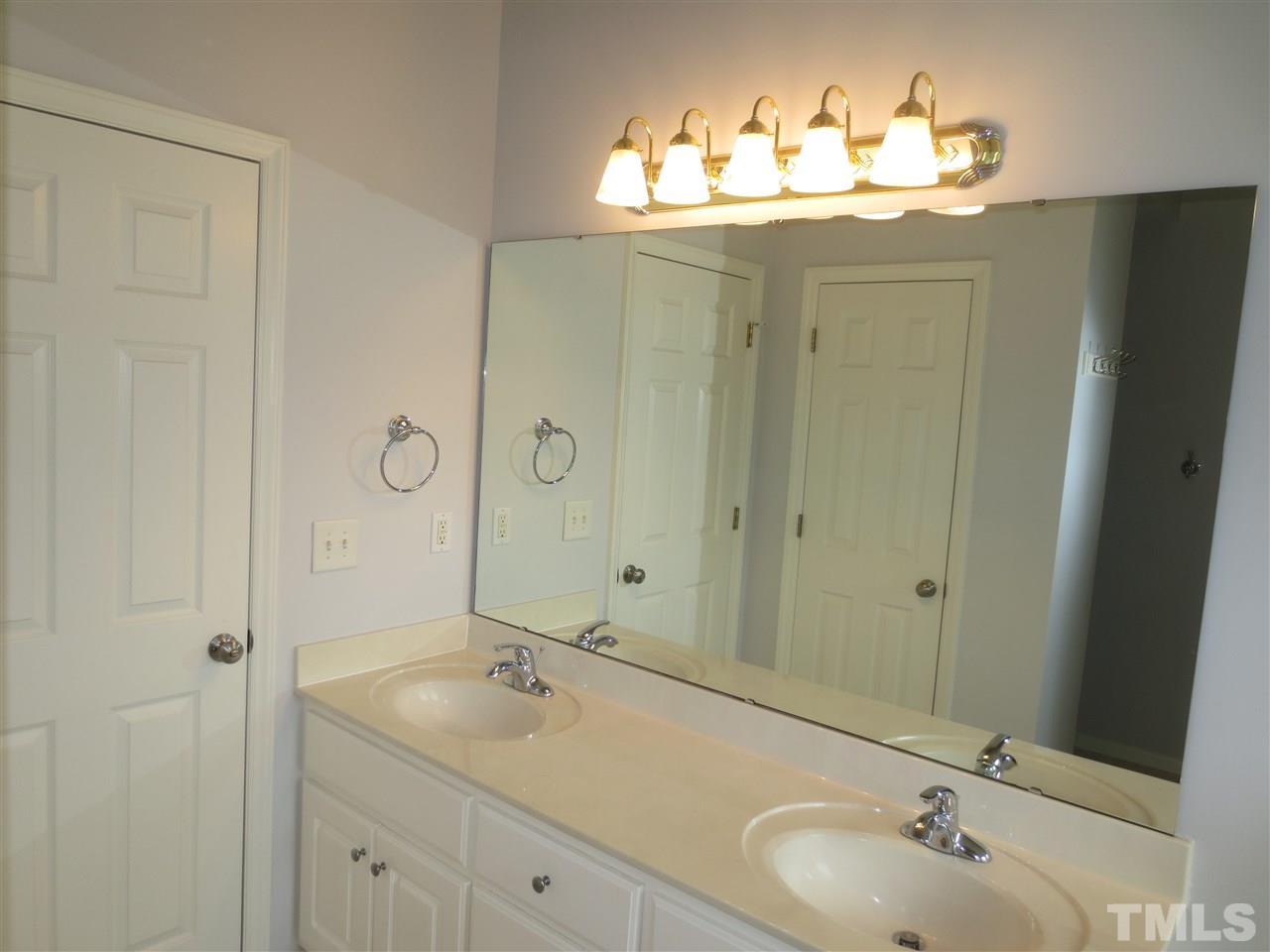 1005 Transom Court Raleigh, NC 27603 - Photo 15 of 24 Gallery Image 15