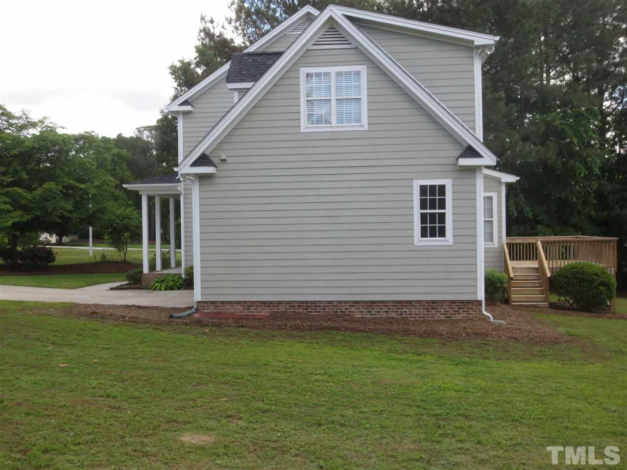 1005 Transom Court Raleigh, NC 27603 - Photo 3 of 24 Gallery Image 3