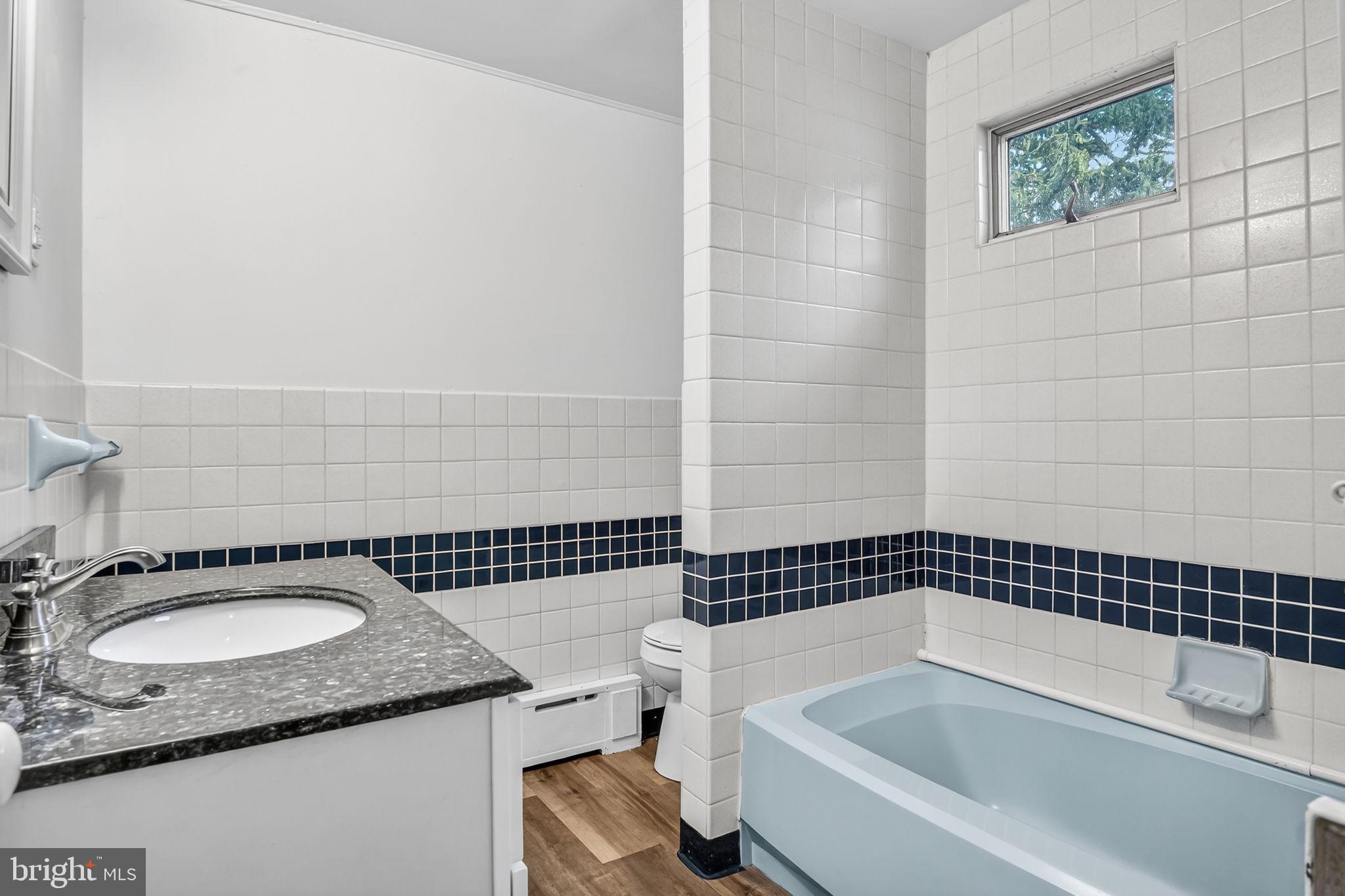 404 Main Street Lavelle, PA 17921 - Photo 21 of 33 2nd Floor Bath