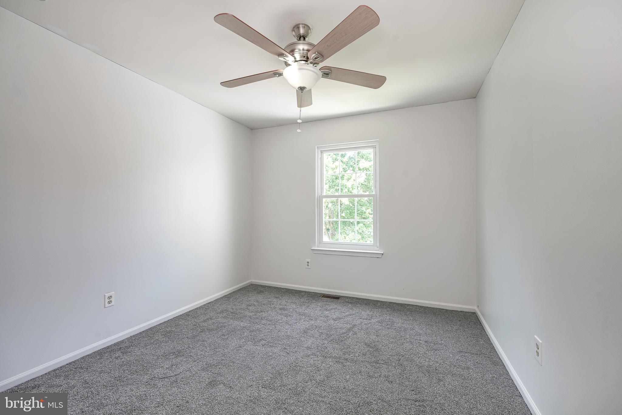 52 Ridgewood Way Burlington, NJ 08016 - Photo 22 of 38 Gallery Image 22