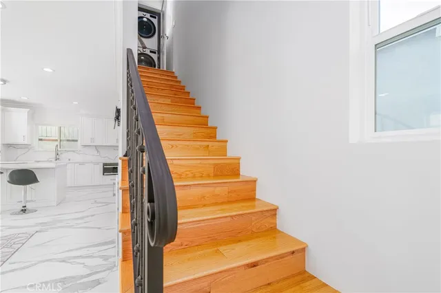 $4,250 | 8421 Bleriot Avenue, Westchester, CA 90045