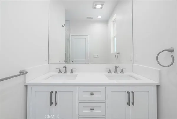 $4,150 | 8421 Bleriot Avenue, Westchester, CA 90045