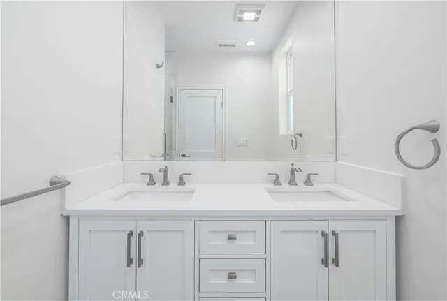 $4,250 | 8421 Bleriot Avenue, Westchester, CA 90045