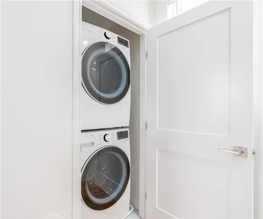 $4,150 | 8421 Bleriot Avenue, Westchester, CA 90045