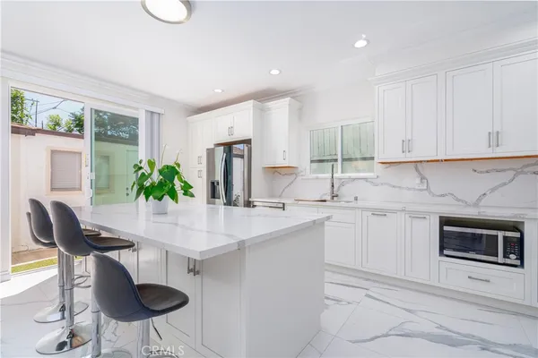 $4,150 | 8421 Bleriot Avenue, Westchester, CA 90045