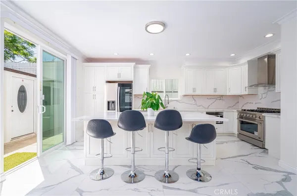 $4,150 | 8421 Bleriot Avenue, Westchester, CA 90045